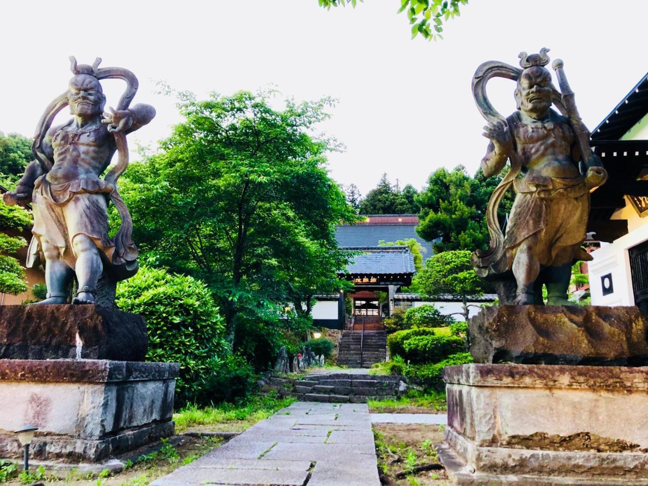Ryutakuzenji 宿坊 Takasaki Esterno foto